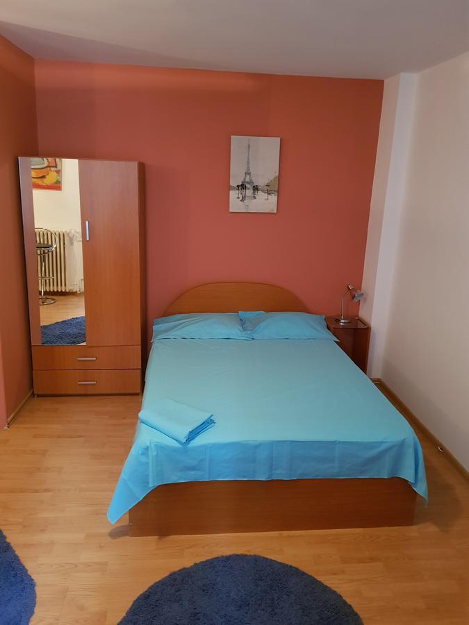 Ferienwohnung Rent House Unirii Bukarest Exterior foto